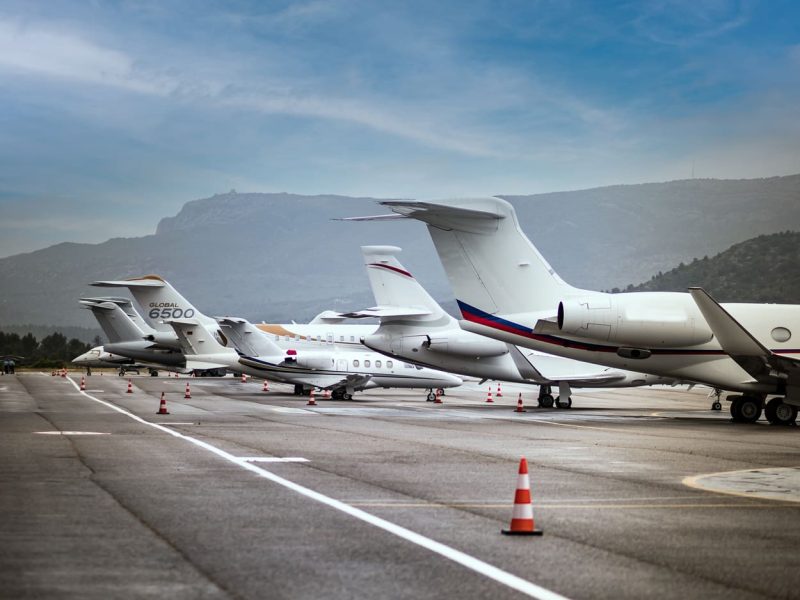 STATIONNEMENT Aéroport International du Castellet